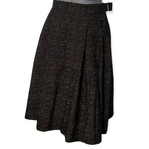 EUC! H&M Black Back Zipper Adjustable Pleated Skirt. Size 10 fits like an 8.